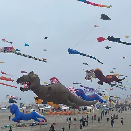 Gite Chti Picard Parking Prive Gratuit Et 100M De La Plage Berck Esterno foto