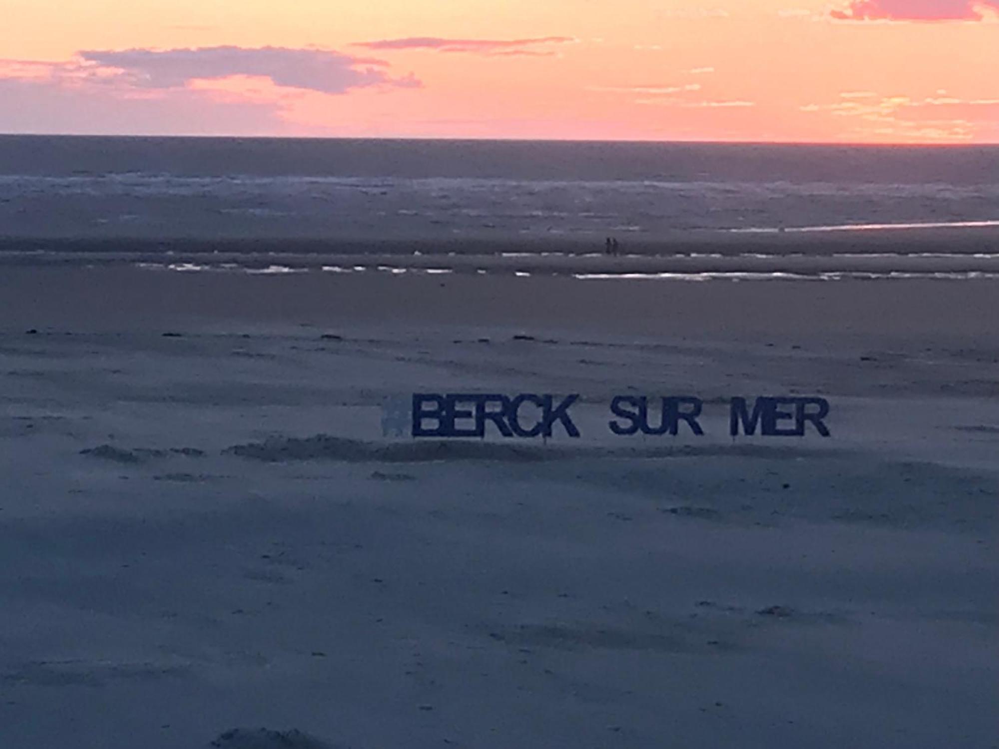 Gite Chti Picard Parking Prive Gratuit Et 100M De La Plage Berck Esterno foto